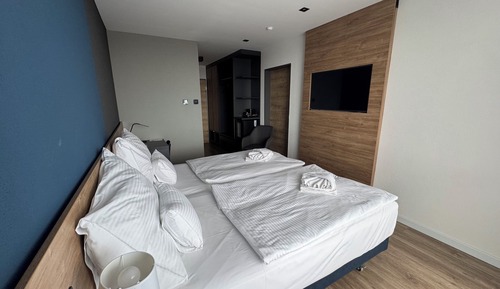 Superior Double Room, City View