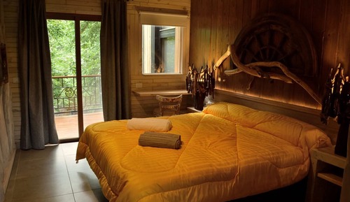 Suite 5 - MORA