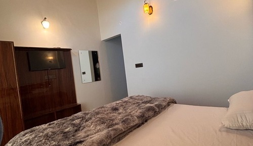 Deluxe Double Room, Hill View