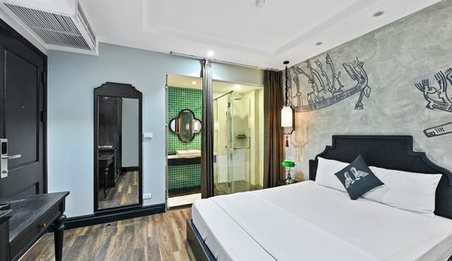Connecting Rooms With Balcony