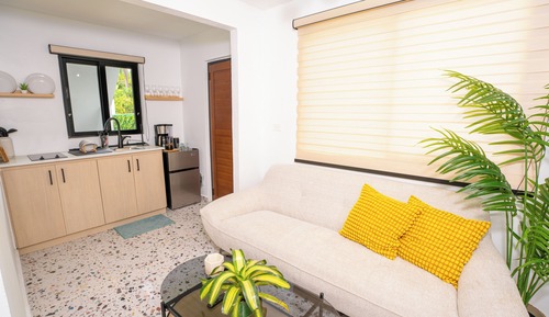 Luxury Apartment, Patio, Poolside