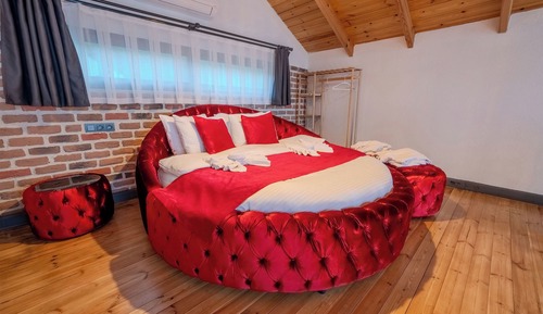 Superior Villa, Mountain View