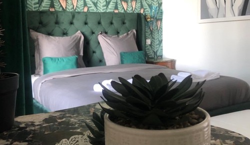 Superior Suite, Balcony, Garden View