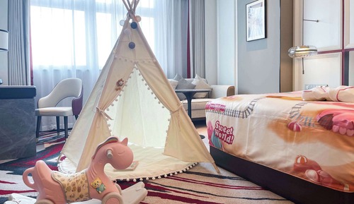 Deluxe Room, Multiple Beds, Accessible