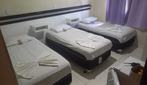 Quarto Triplo Solteiro com varanda
