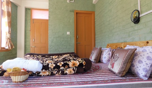 Sumeru double room