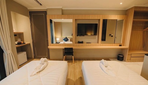 Standard Twin Room