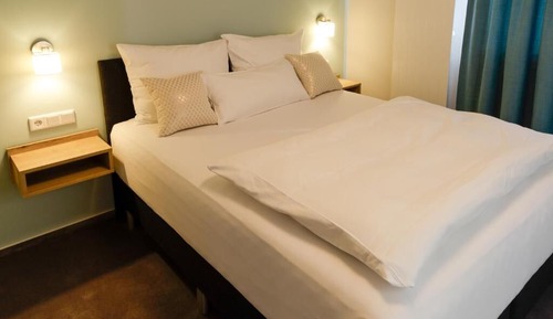 Deluxe Single Room