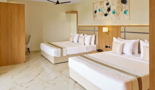 Family Suite, 1 Bedroom, Pool View