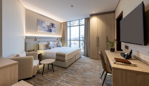 Deluxe Studio Suite, 1 King Bed