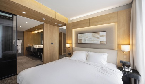 Suite, Golf View