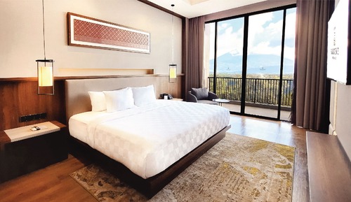 Junior Single Room, Balcony, Mountain View