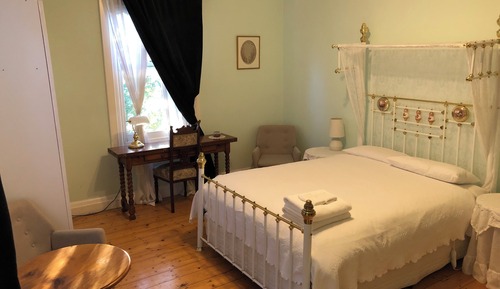 Classic Double Room