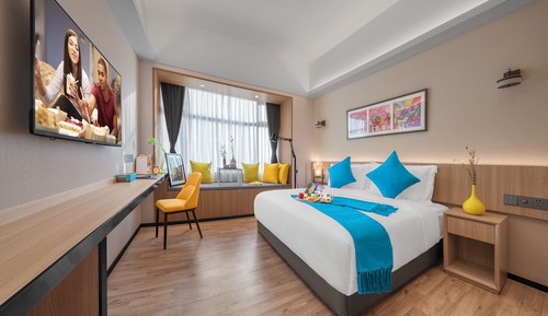 Signature Double Room, Garden View