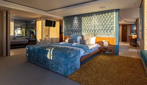 King Suite with Sea View