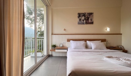 Standard Room, 1 Bedroom, Kitchen, Mountain View