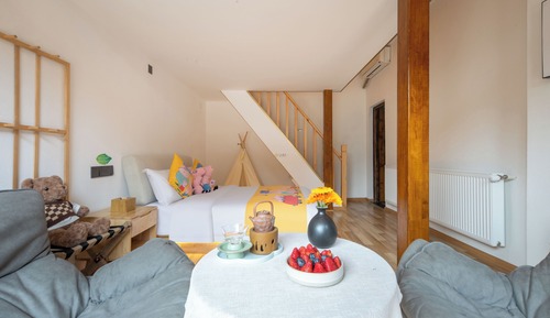Family Loft, Courtyard View