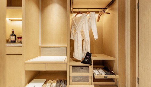 Classic Twin Room, City View