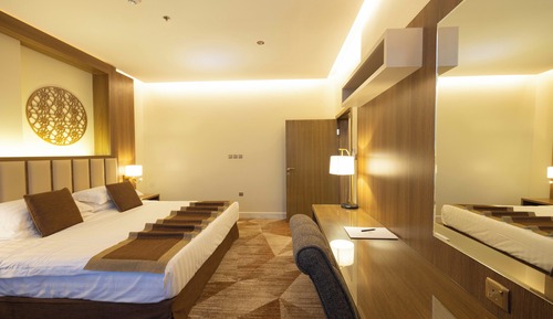 Executive Suite