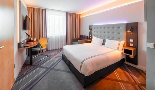 Double Room, Roll-in Shower