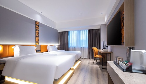 Basic Double Room, Non Smoking, City View