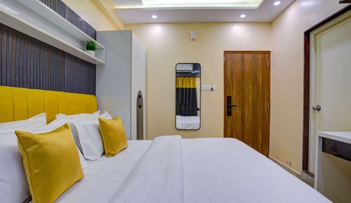 Deluxe Double Room, City View