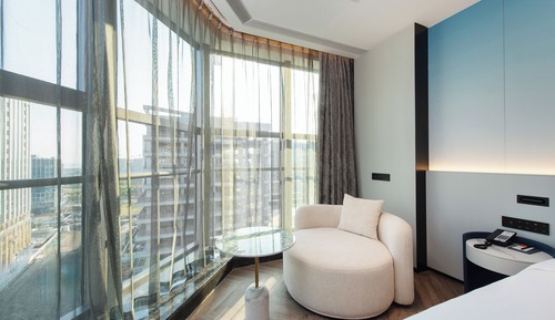Superior Room, 1 King Bed