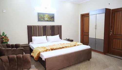 Deluxe Double Room, City View