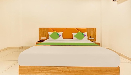 Classic Double Room, City View