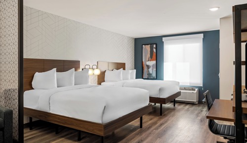 Suite, 2 Queen Beds, Non Smoking