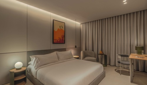 Standard Room, 1 Queen Bed