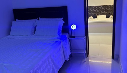 Deluxe Suite, Courtyard View