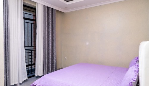 Room, Mountain View
