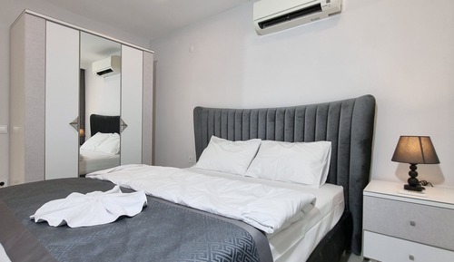 Deluxe Condo, Balcony, Sea View