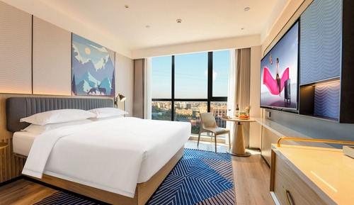 Superior Double Room, City View