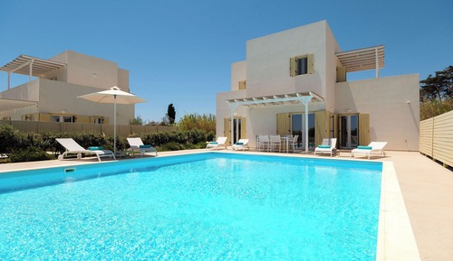 3 Bedroom Villa with Private Pool