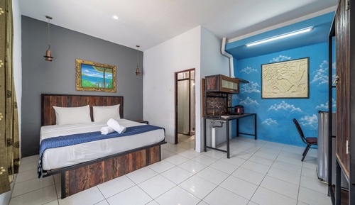 Classic Apartment, Balcony, Pool View