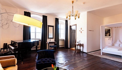 Junior Suite, City View