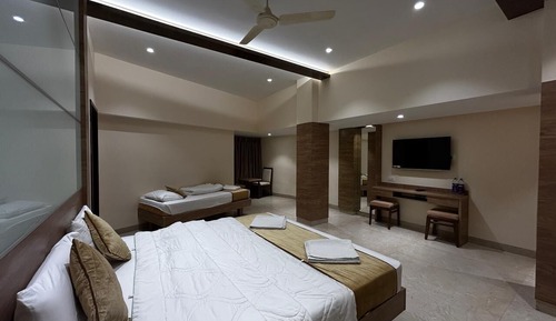 Premium Triple Room