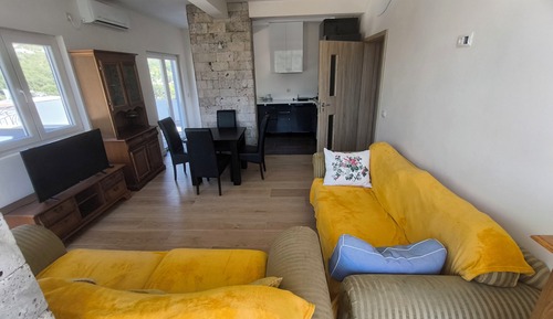 Panoramic Apartment, 2 Bedrooms, Balcony, Mountain View