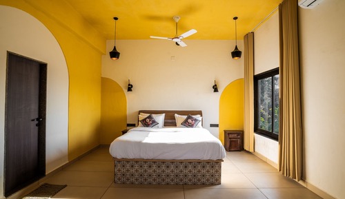 Deluxe Double Room, Garden View