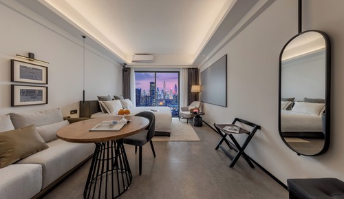 Comfort Condo, Balcony, City View