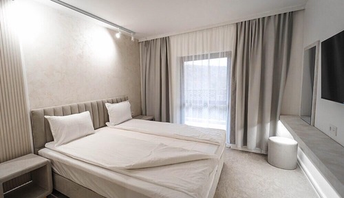Superior Double Room, 1 Queen Bed, Balcony, City View
