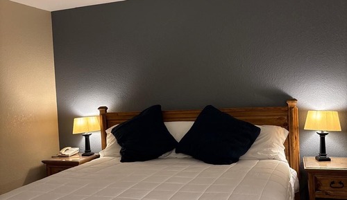 Deluxe Studio Suite