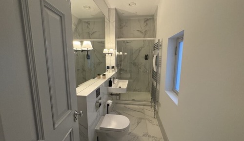 House (1 Bedroom)