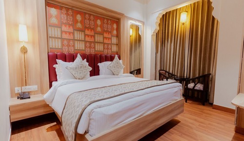 Classic Double Room, City View