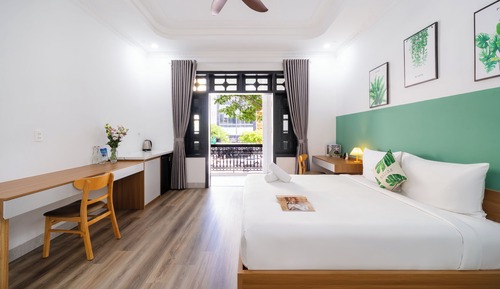 Deluxe Double Room, City View