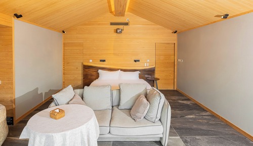 Exclusive Room