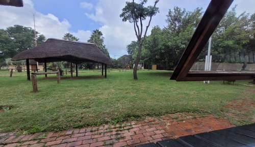 Family Chalet, Hill View