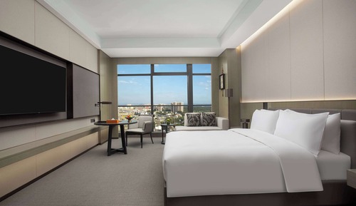 Deluxe Room, 1 King Bed